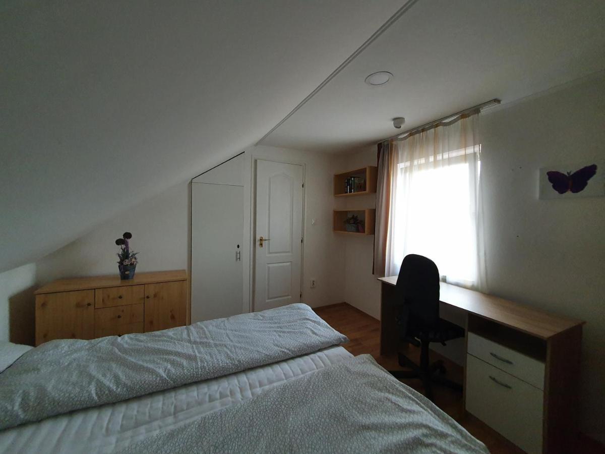 Nyil Apartman Wellnes Дебрецен Екстериор снимка